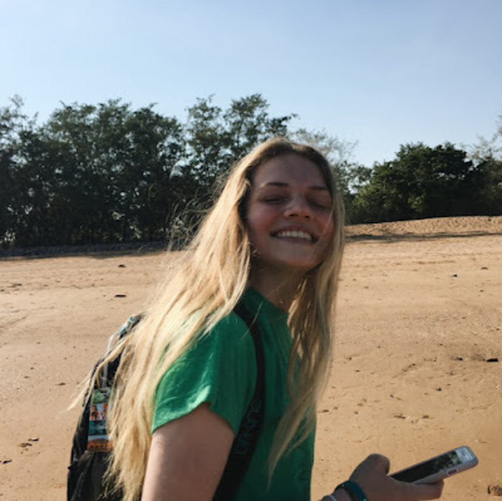 Meet your Posher, Kelly